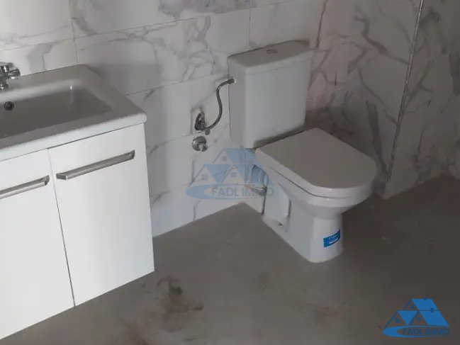 Oficina en alquiler con estacionamiento en el primer piso - Photo 6