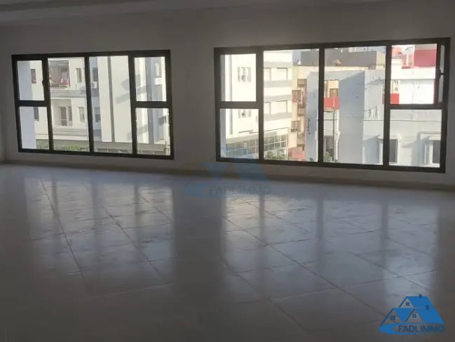 Office for rent with parking on the second floor - Photo 3