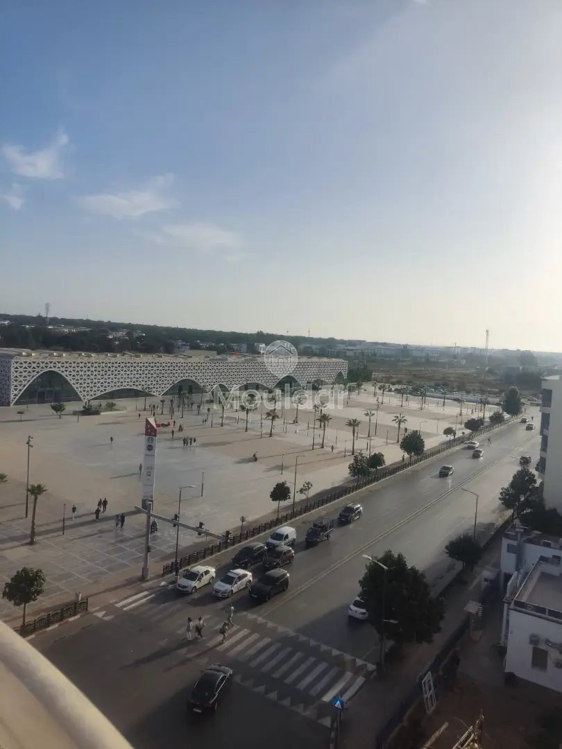 شقة للإيجار مع شرفة في الطابق السادس - Photo 1