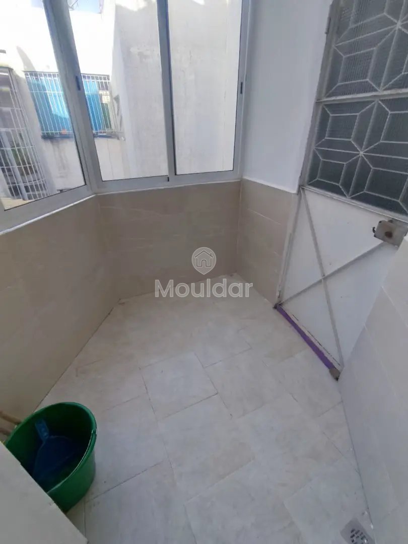 شقة للإيجار مع شرفة في الطابق السادس - Photo 2