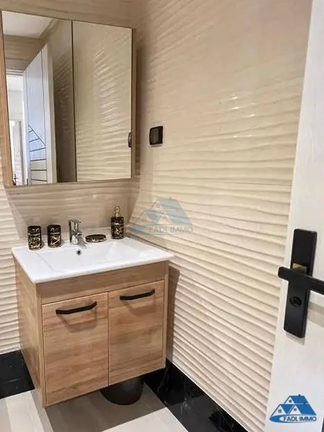 Studio à louer avec parking au deuxième étage - Photo 5