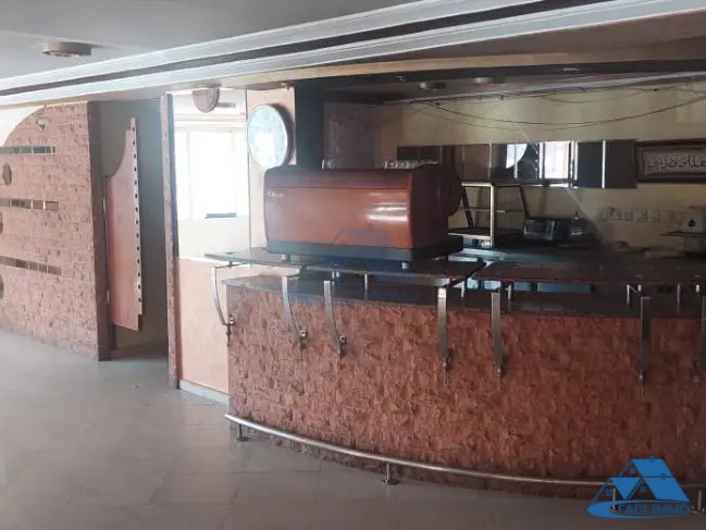 Local commercial à vendre avec terrasse - Photo 12