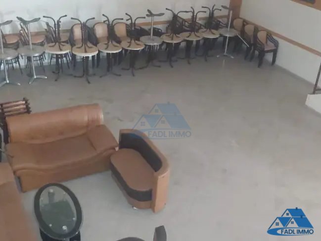 Local commercial à vendre avec terrasse - Photo 9