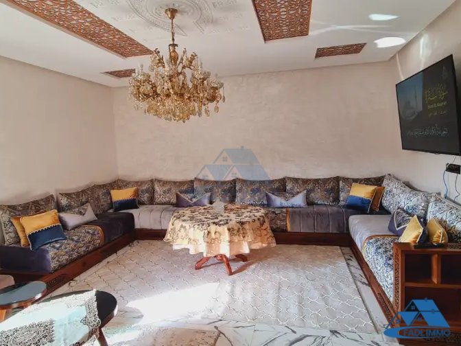 شقة للإيجار مع تراس في الطابق الثاني - Photo 1