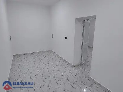 Office for rent on the first floor - Photo 3