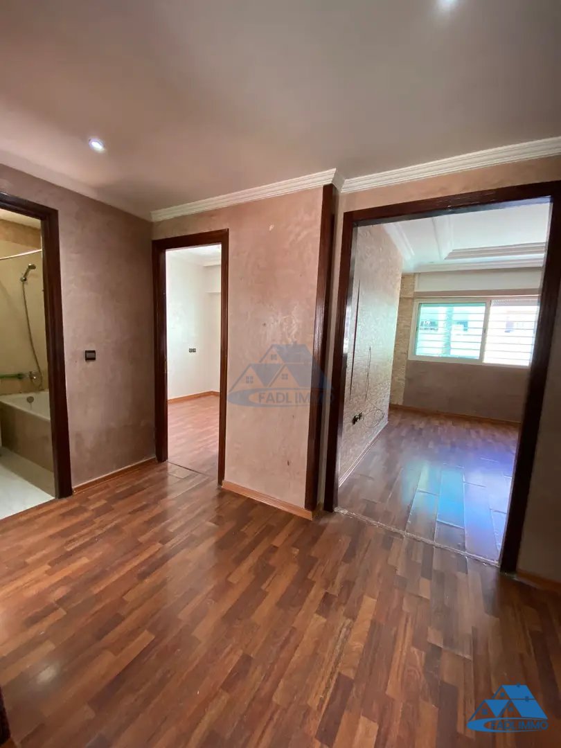 Apartment for sale with balcony - Photo 2