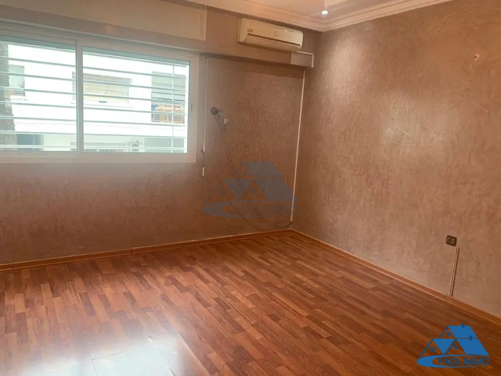 Apartment for sale with balcony - Photo 11