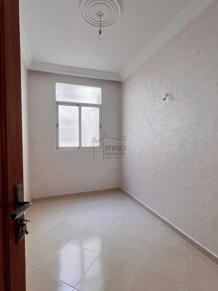 À Vendre : Appartement 3 Pièces au Quartier Moustakbal - Photo 9