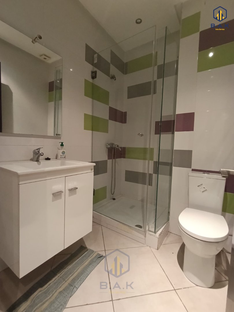 Apartamento en alquiler con balcón en el octavo piso - Photo 16