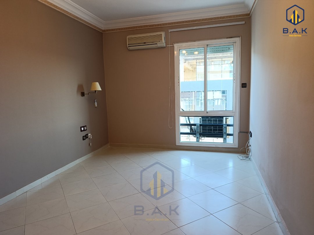 Apartment for rent with terrace - Photo 9