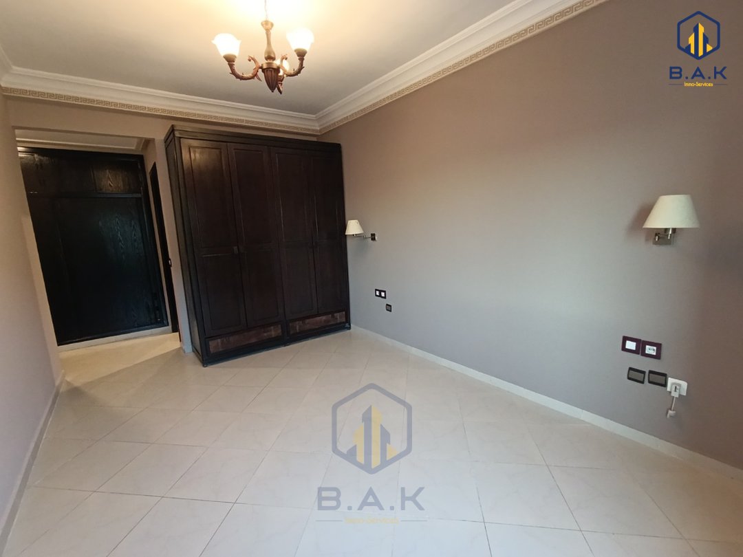 Apartment for rent with terrace - Photo 10