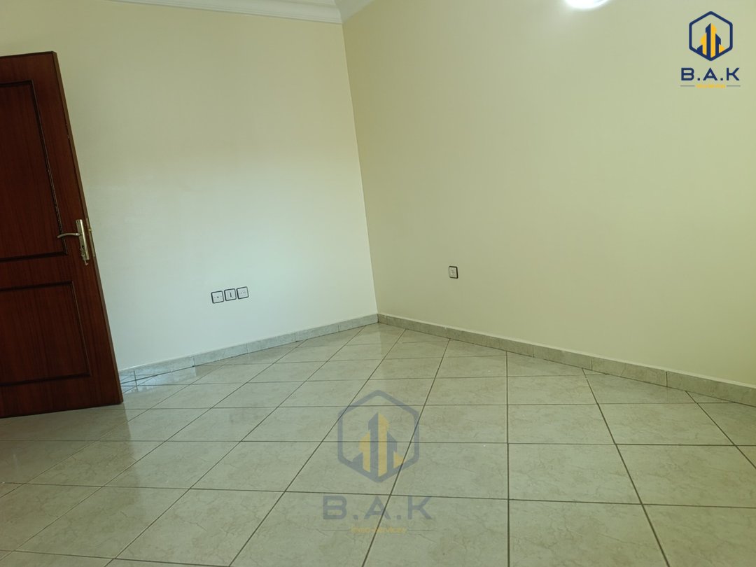 Apartamento en alquiler con balcón - Photo 14