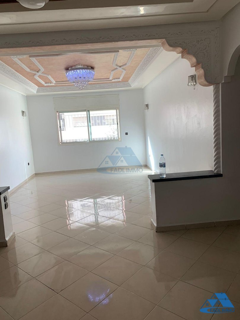 شقة للإيجار مع شرفة في الطابق الأول - Photo 1