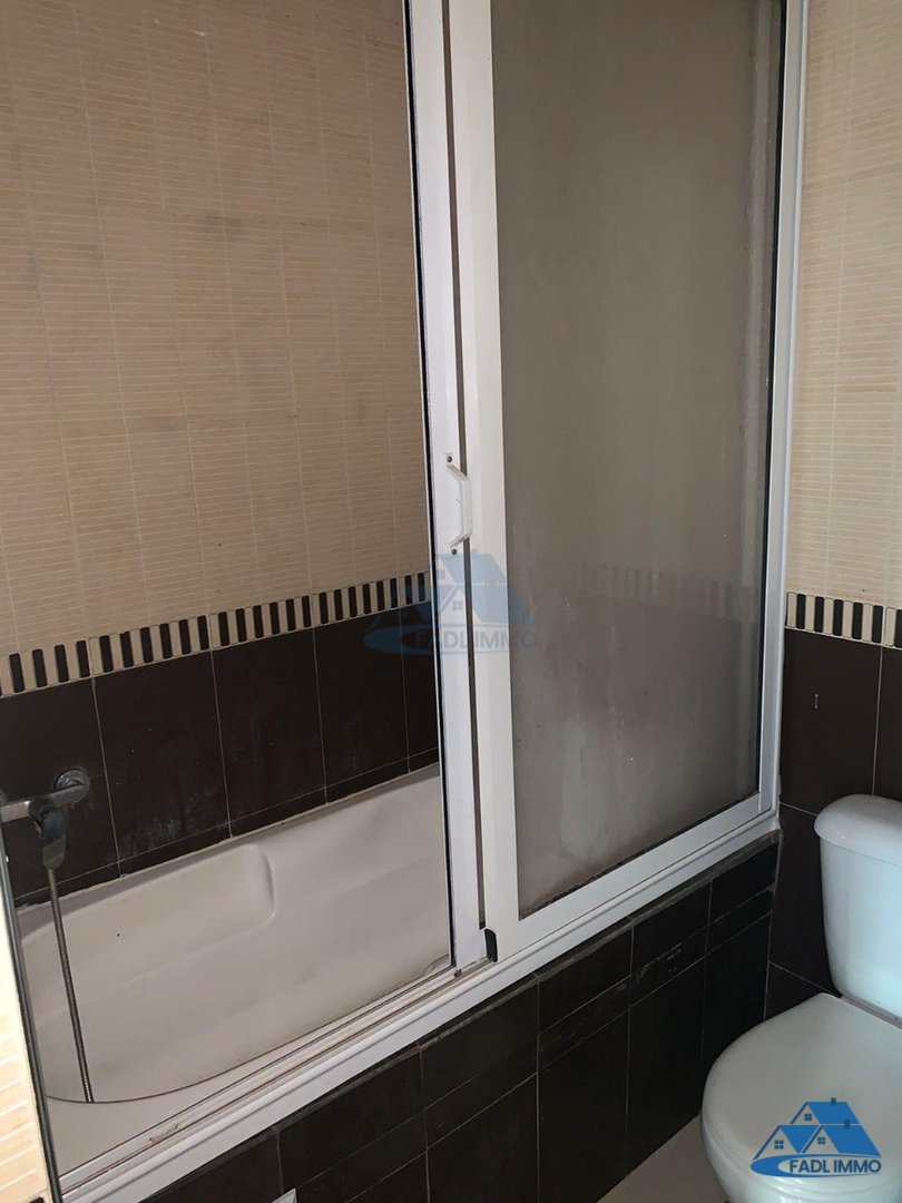 شقة للبيع مع شرفة في الطابق الأول - Photo 9