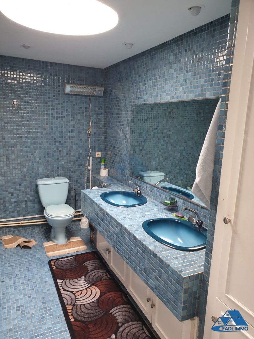 Villa à louer avec terrasse et trois étages - Photo 12