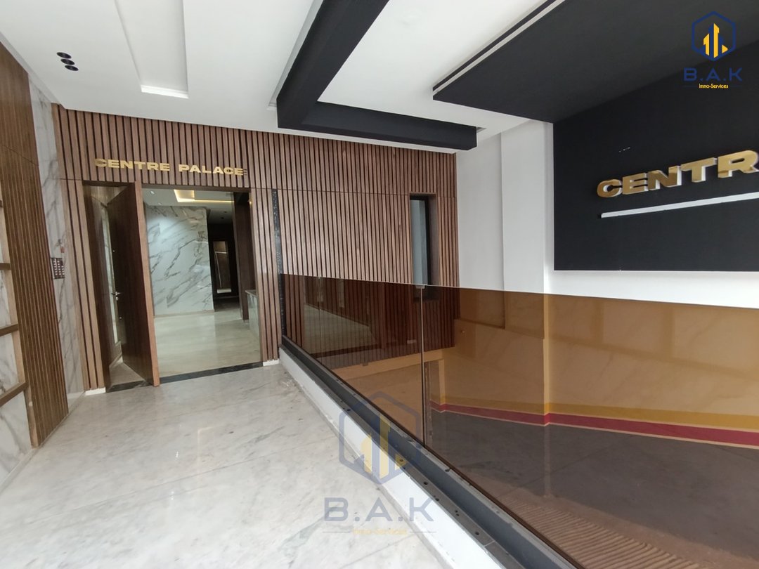 Oficina nueva en alquiler con parking - Photo 1