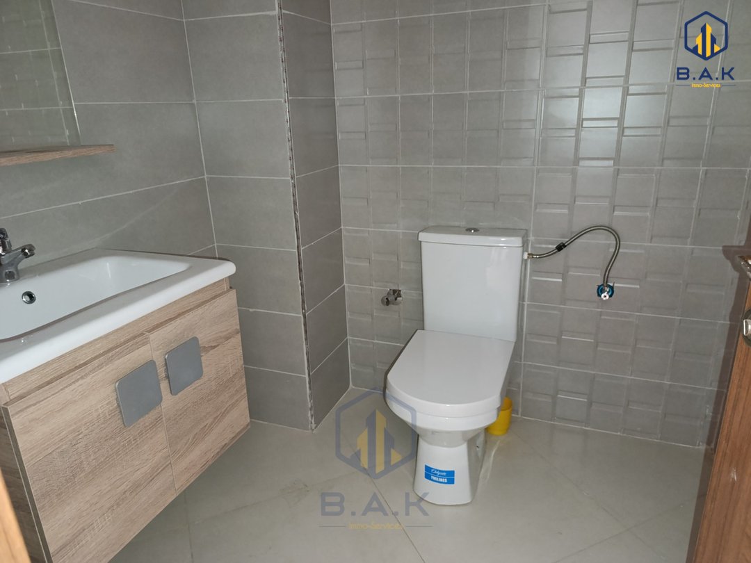 Oficina nueva en alquiler con parking - Photo 10