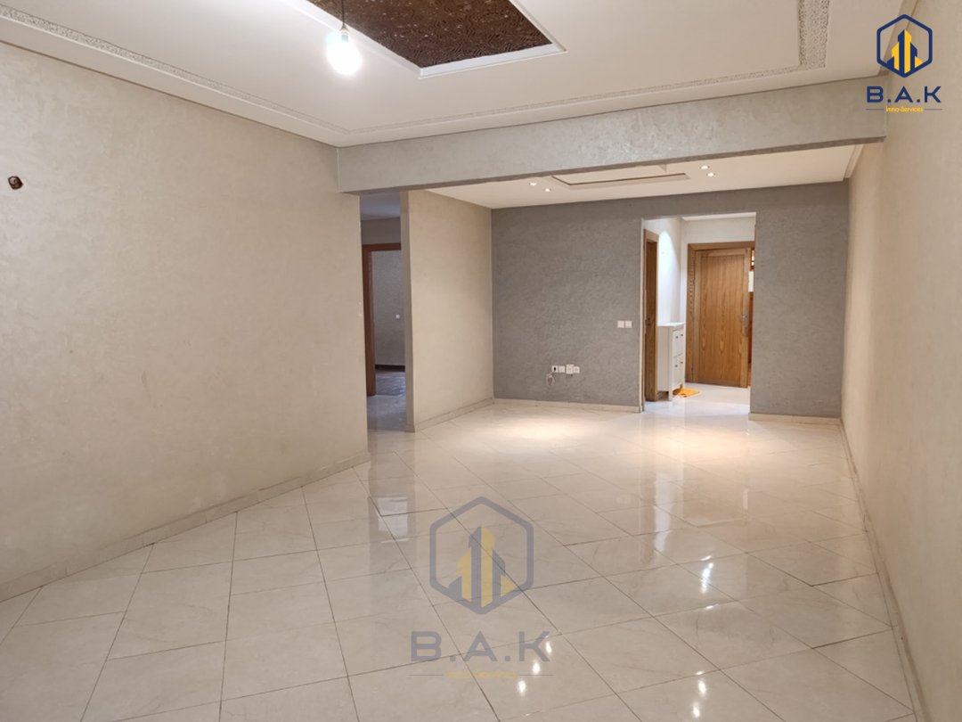 Apartamento en alquiler en el tercer piso - Photo 1