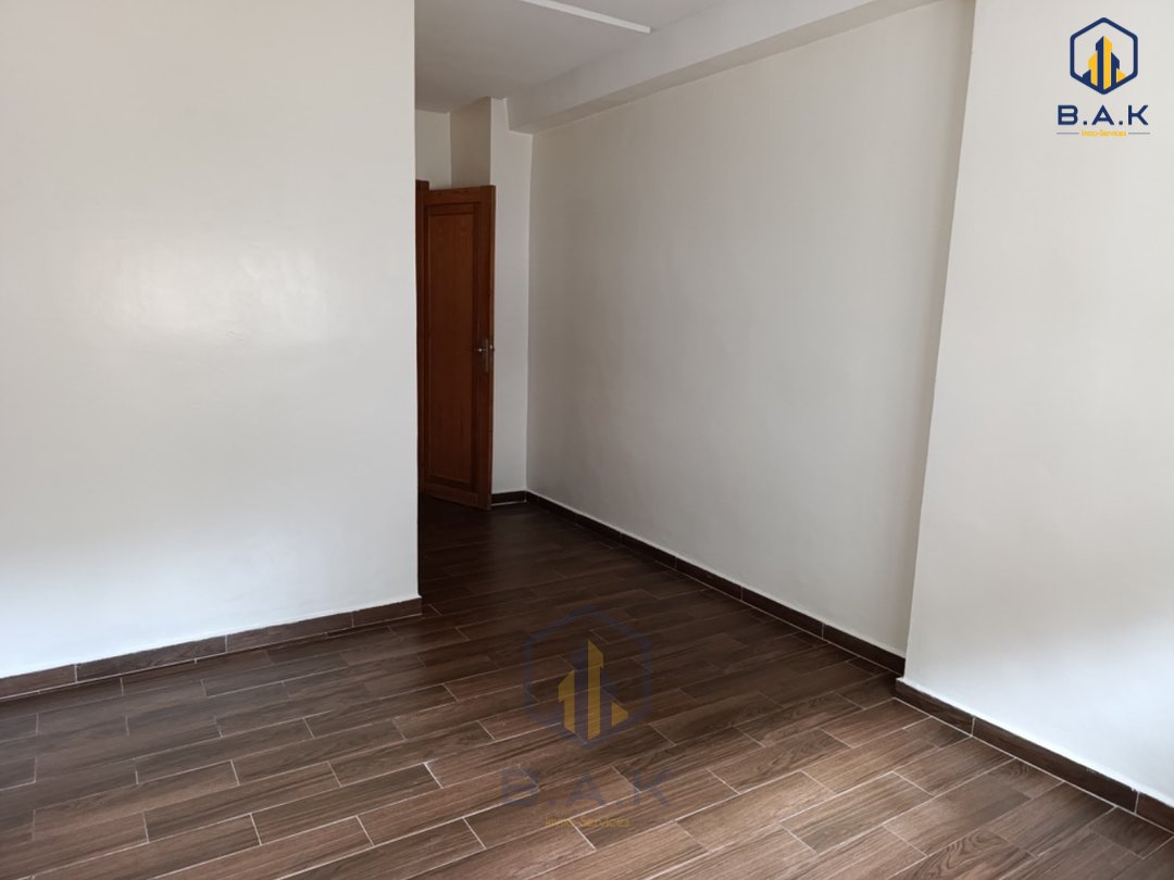 Apartamento en alquiler en el tercer piso - Photo 5