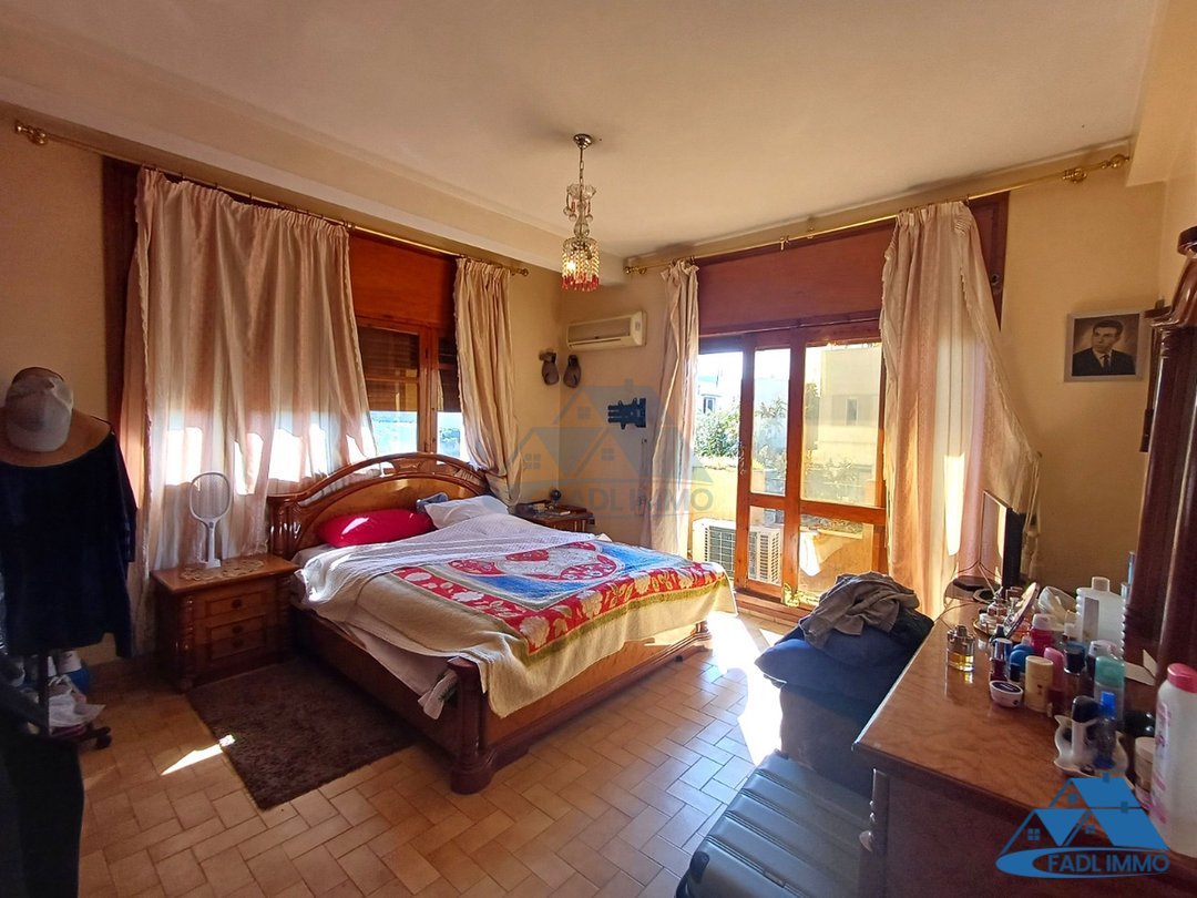 Villa for sale with terrace - Photo 12