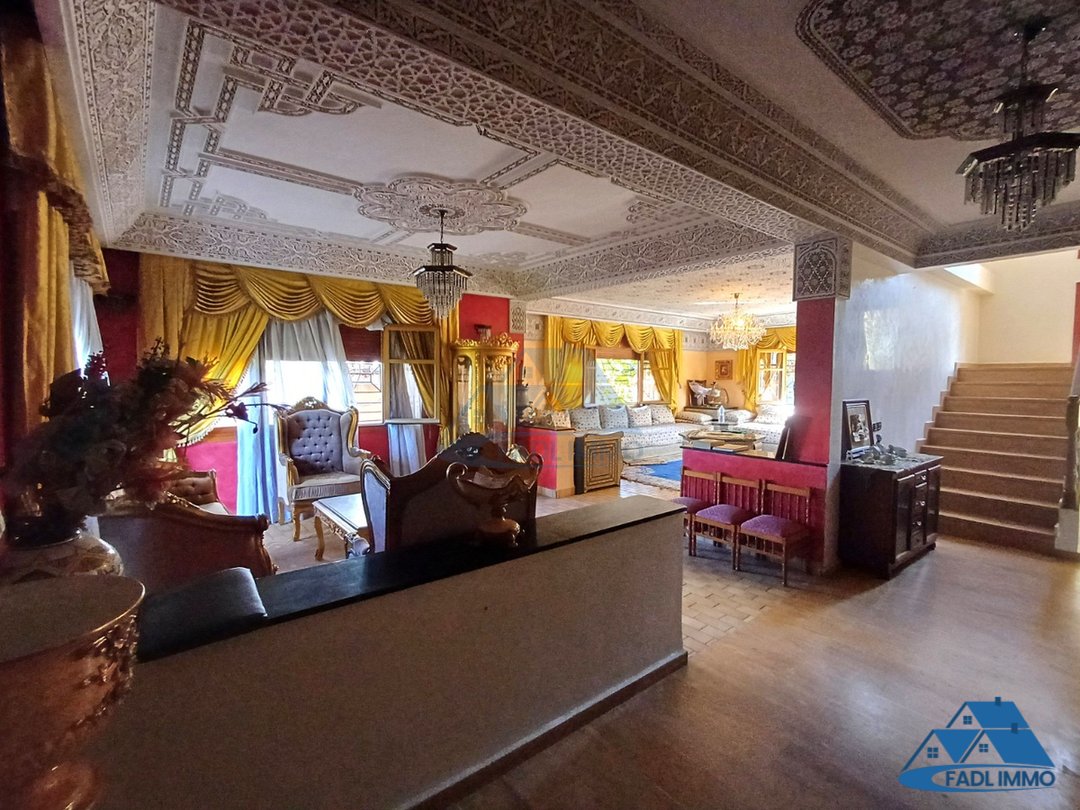 Villa for sale with terrace - Photo 3
