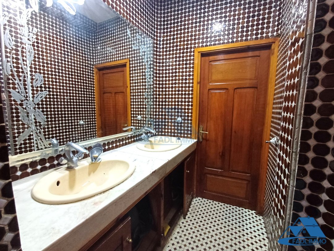 Villa for sale with terrace - Photo 4