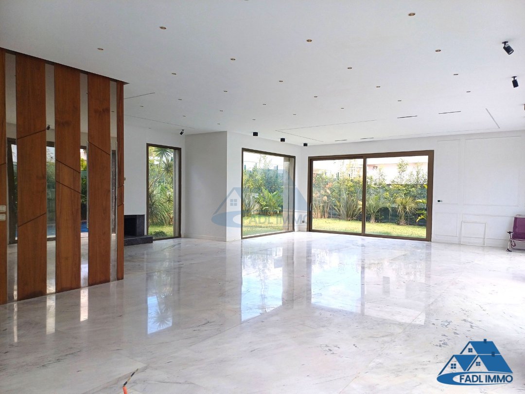 Villa for sale with swimming pool - Photo 11