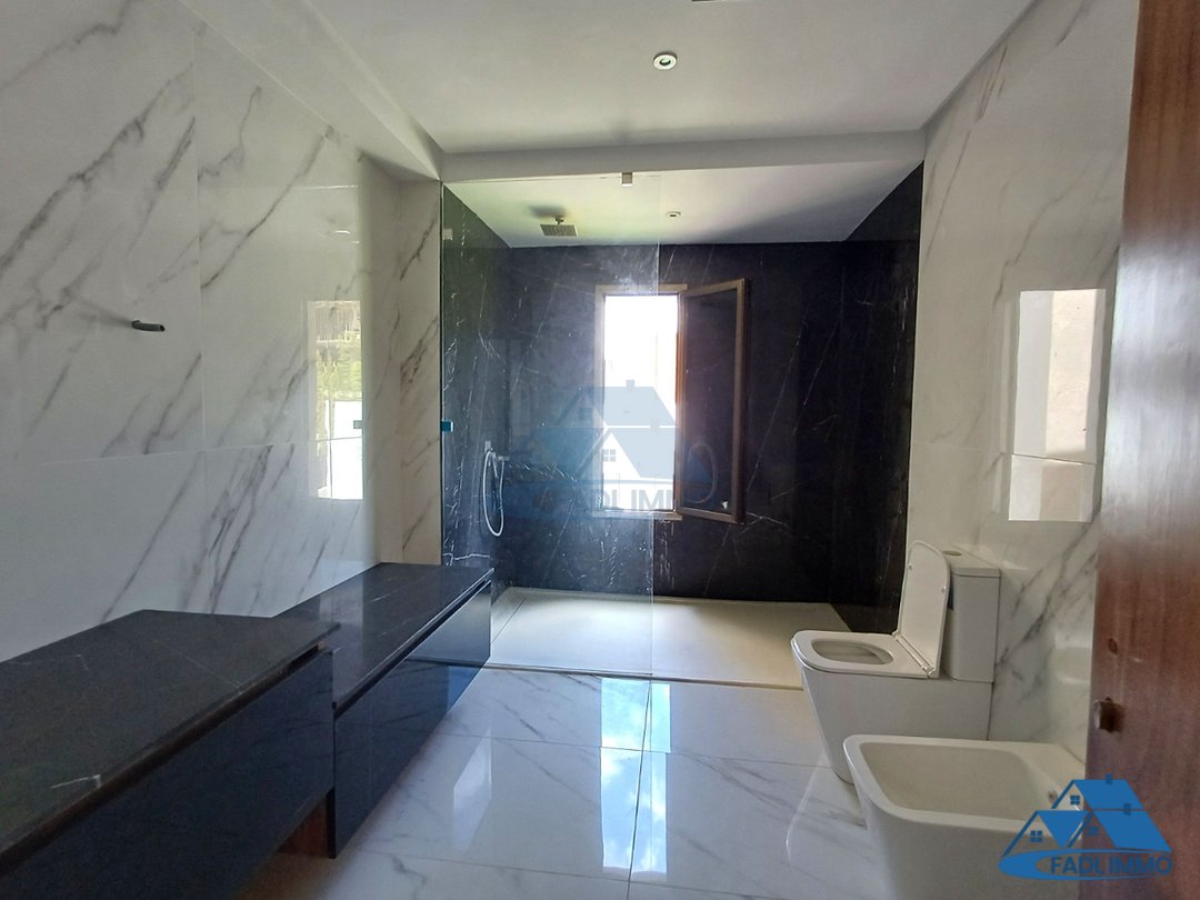 Villa for sale with swimming pool - Photo 17
