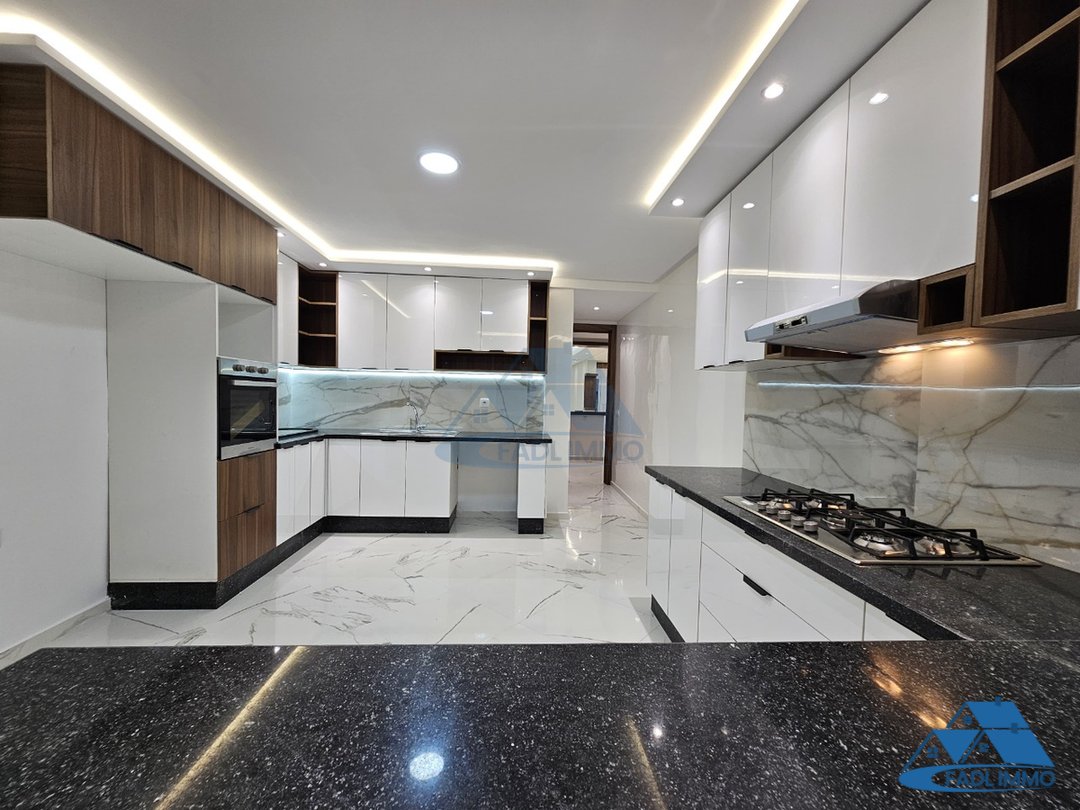 Apartment for sale with terrace - Photo 12