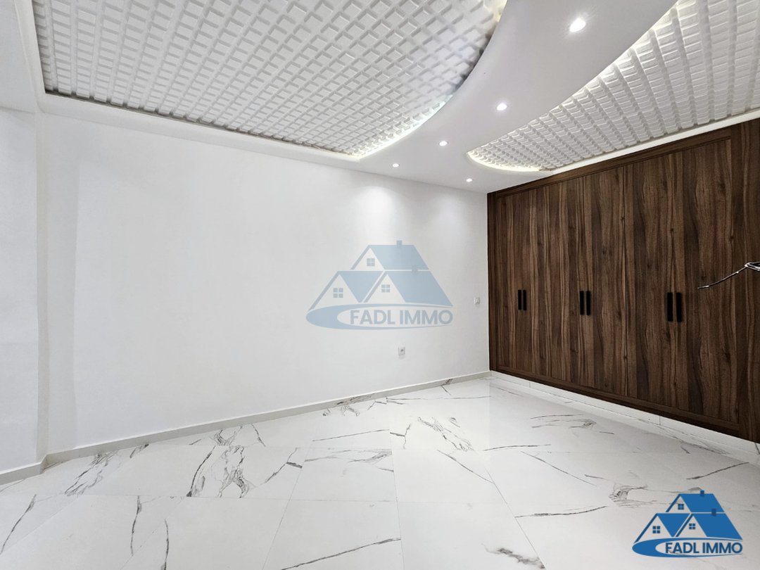 Apartment for sale with terrace - Photo 9