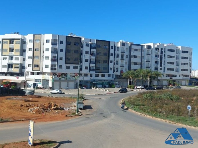 Office for buy on the first floor - Photo 1