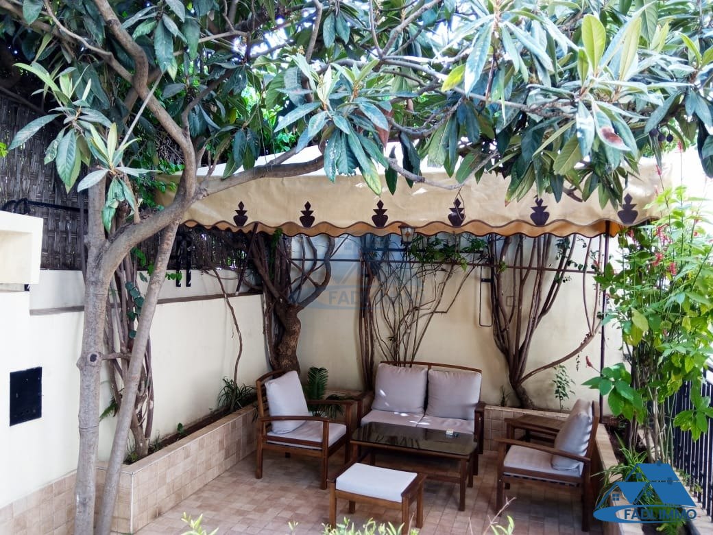 Villa en venta con terraza - Photo 18