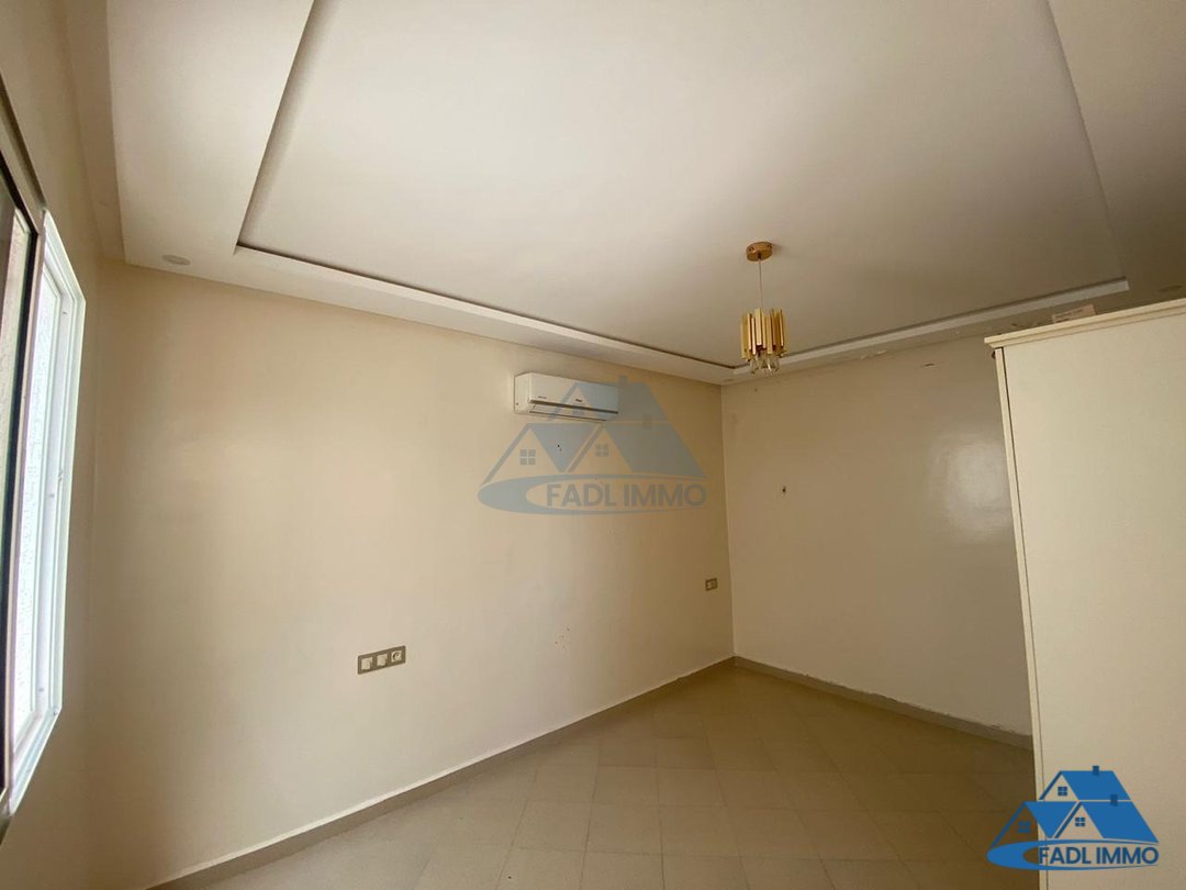 venta de casa comercial casi nueva en ISMAILIA KENITRA - Photo 7