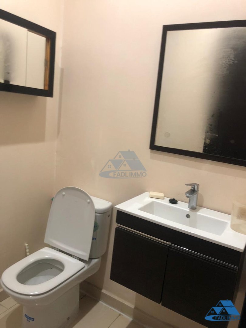 شقة للإيجار مع تراس في الطابق الثالث - Photo 10