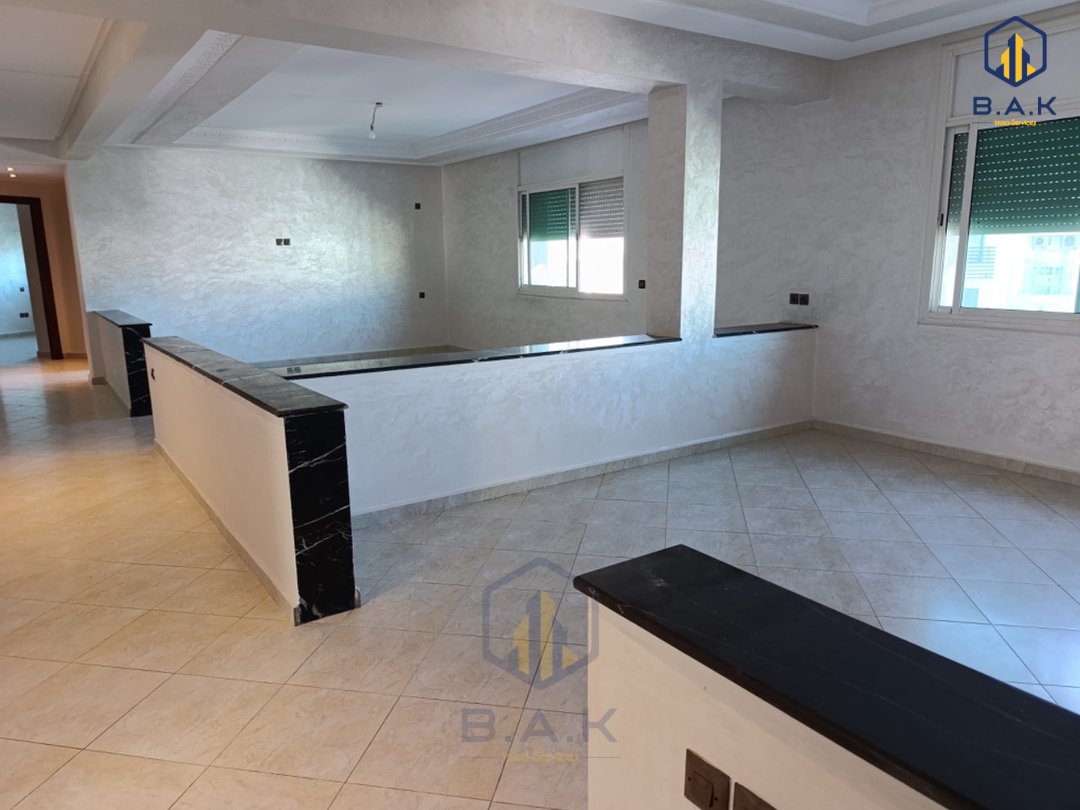 Apartamento en alquiler en el sexto piso - Photo 2