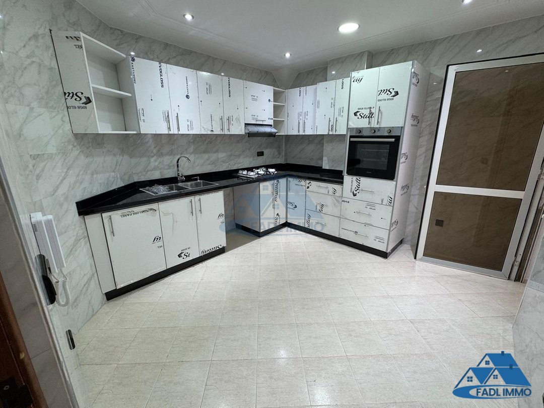 Appartement à louer avec balcon au premier étage - Photo 2