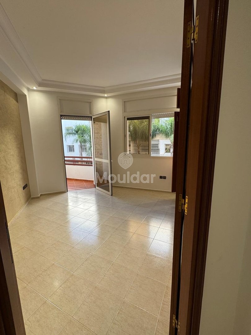 Appartement à louer avec balcon au premier étage - Photo 1