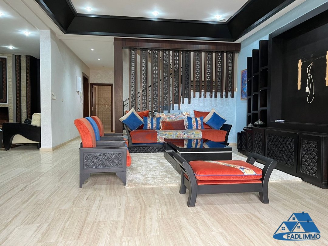 Villa for buy with terrace - Photo 13