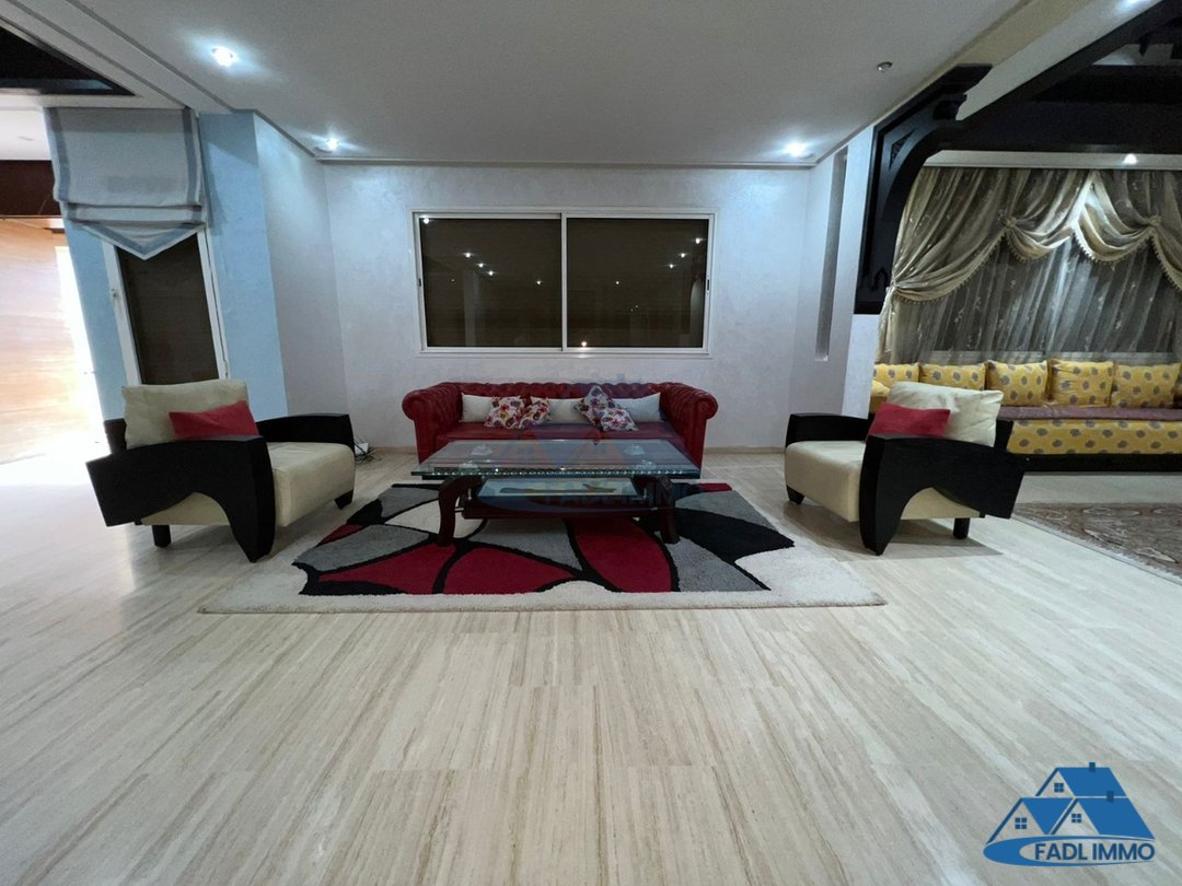 Villa for buy with terrace - Photo 16