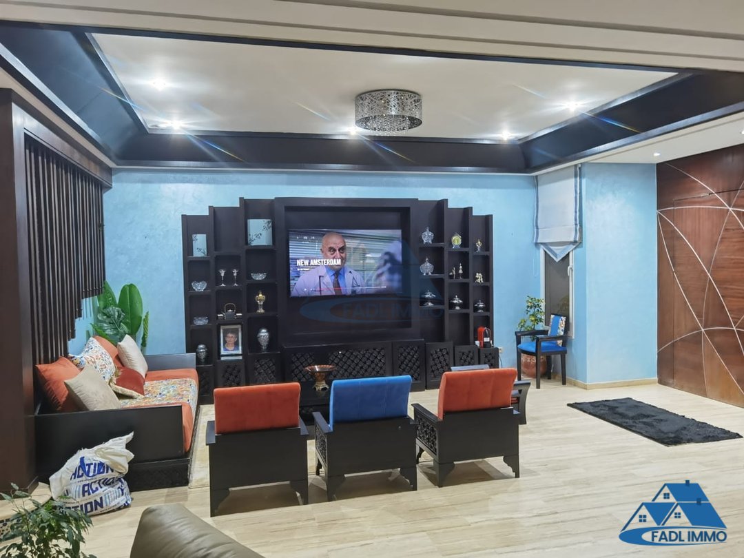 Villa for buy with terrace - Photo 19