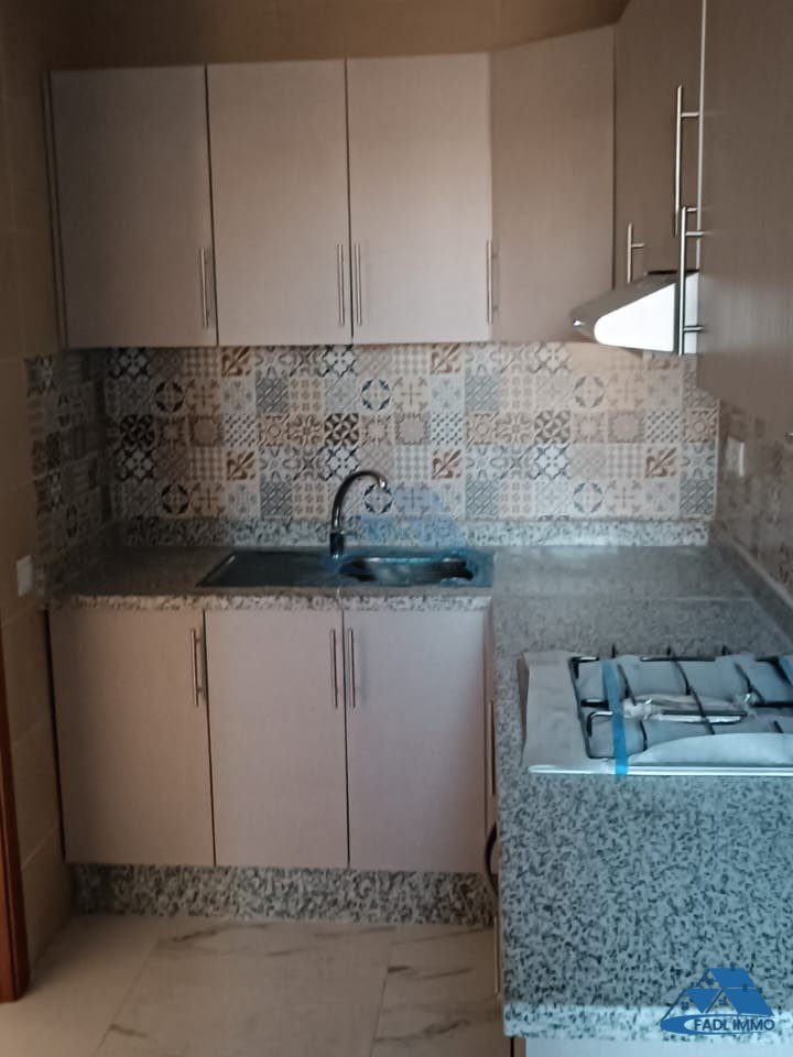 شقة جديدة للشراء مع شرفة في الطابق الثالث - Photo 2