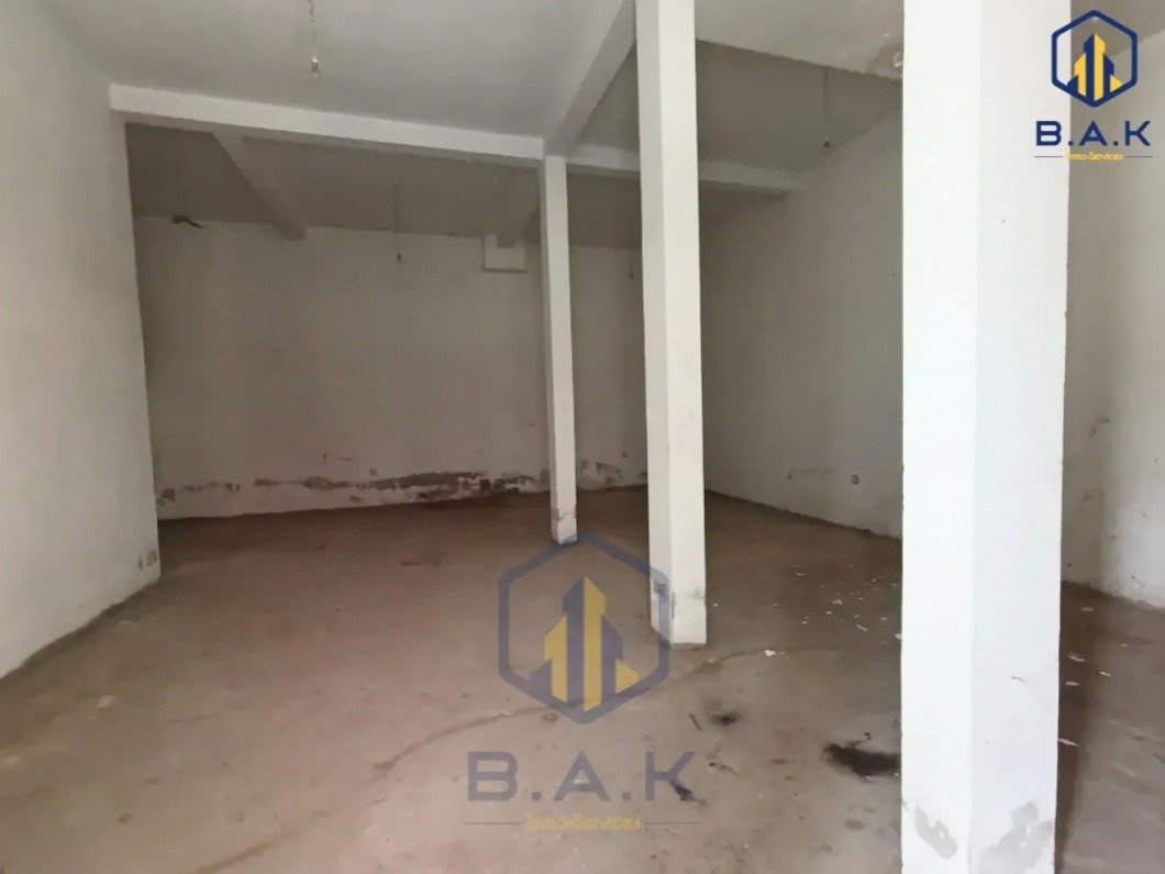 Local commercial à achat avec terrasse - Photo 2