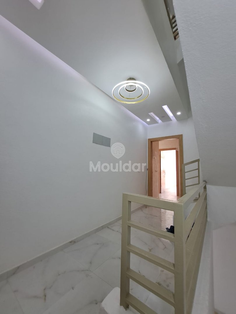 شقة جديدة للشراء مع شرفة في الطابق الأول - Photo 3