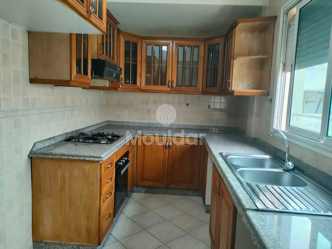 Luminoso appartamento in affitto a Maarif Extension - Photo 10