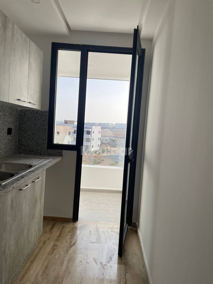 Do wynajęcia, 3-pokojowe mieszkanie w Dar Bouazza, 125 m², II piętro - Photo 8