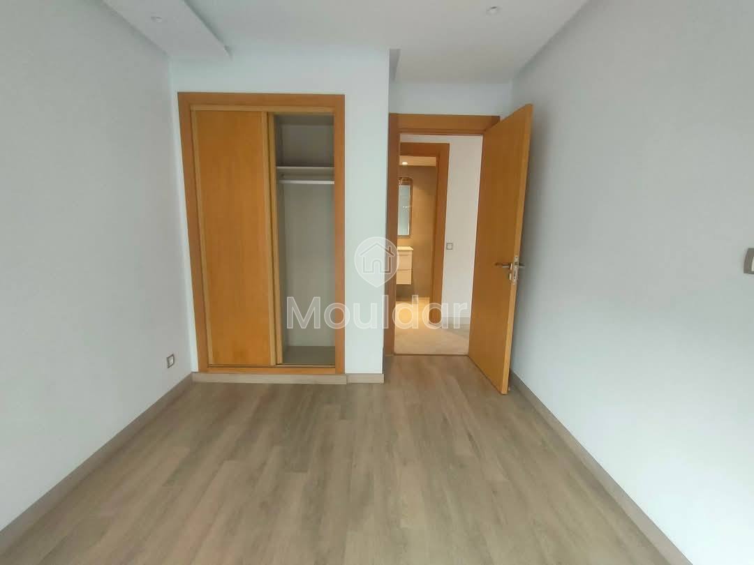 Bourgogne Mahallesi'nde kiralık yeni daire - Photo 2