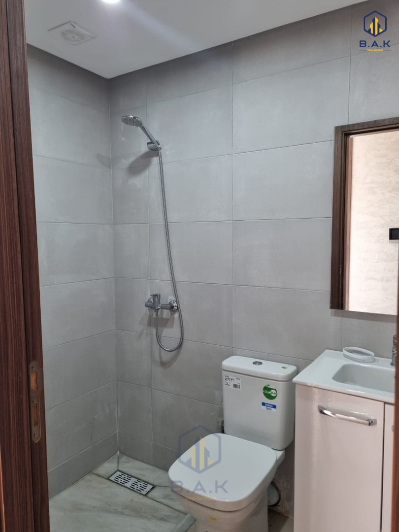 شقة للإيجار مع موقف سيارات في الطابق الرابع - Photo 6