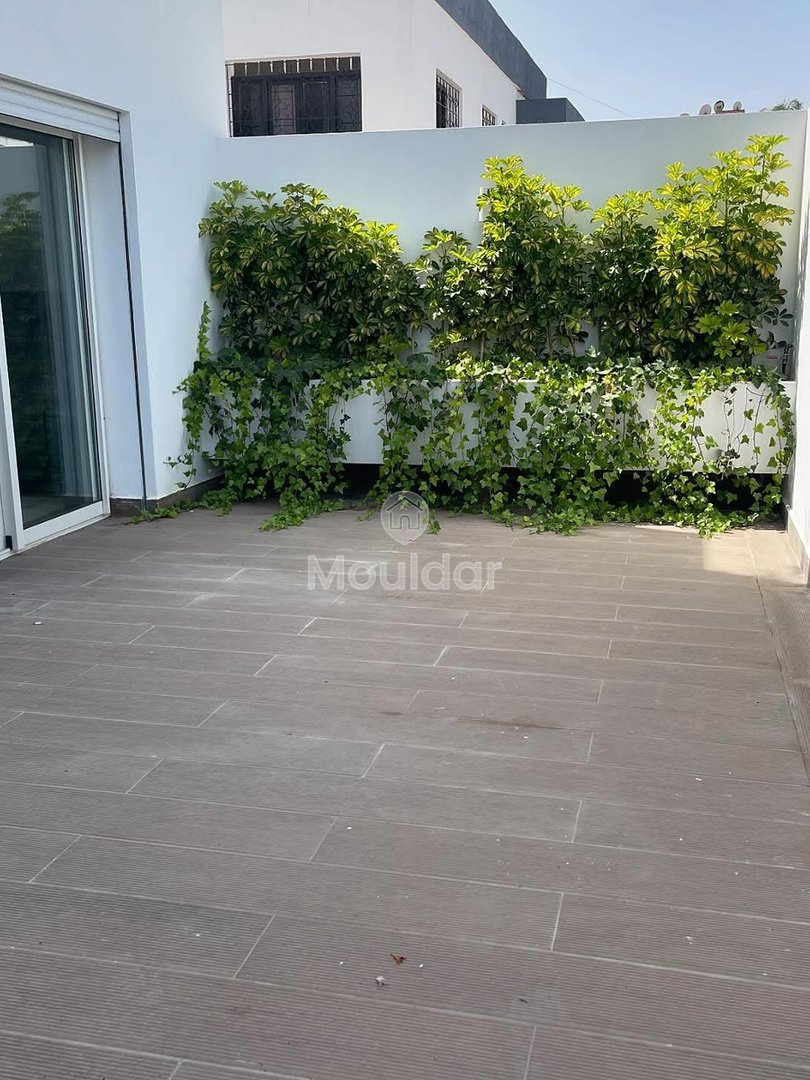 Neues möbliertes Studio mit Hof in Oasis - Photo 4