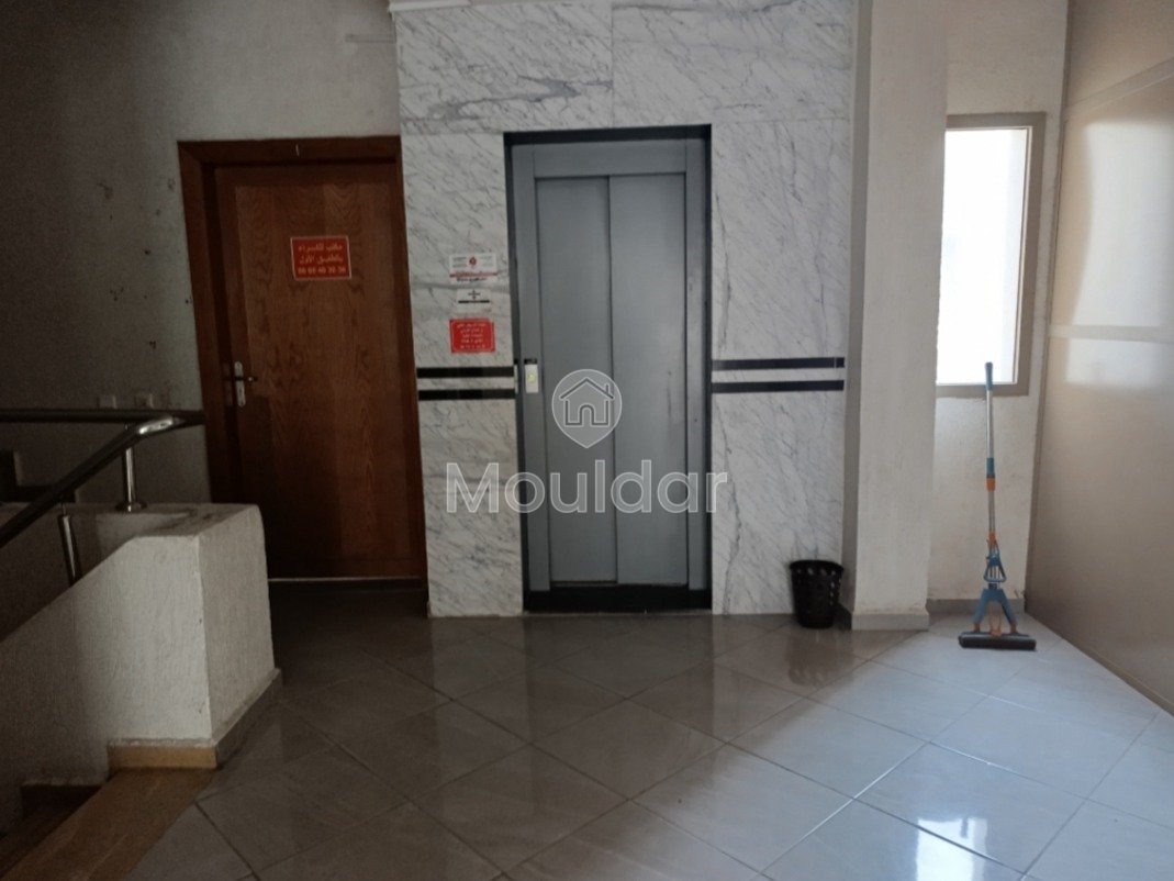 مكتب للإيجار بمساحة 87م²، غرفة واحدة، مركز القنيطرة، الطابق الأول. - Photo 8