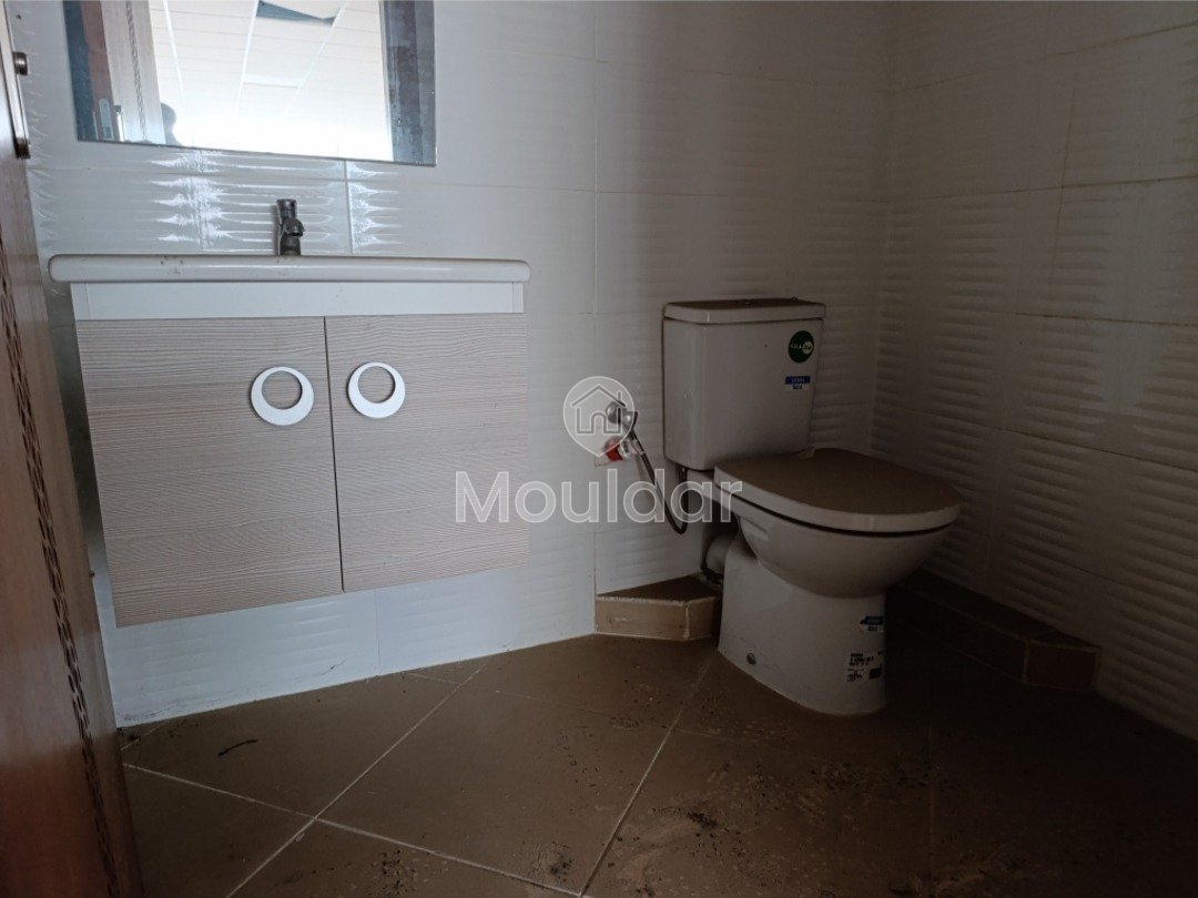 مكتب للإيجار بمساحة 87م²، غرفة واحدة، مركز القنيطرة، الطابق الأول. - Photo 6